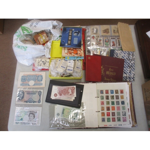 309 - Mainly 20th century collection in folder, Lindner trays and loose, generally fair/fine to very fine,... 