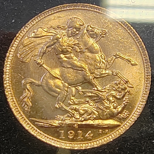 505 - Investment Gold lot - documents required. 1914S sovereign encased in plastic presented in wooden box... 