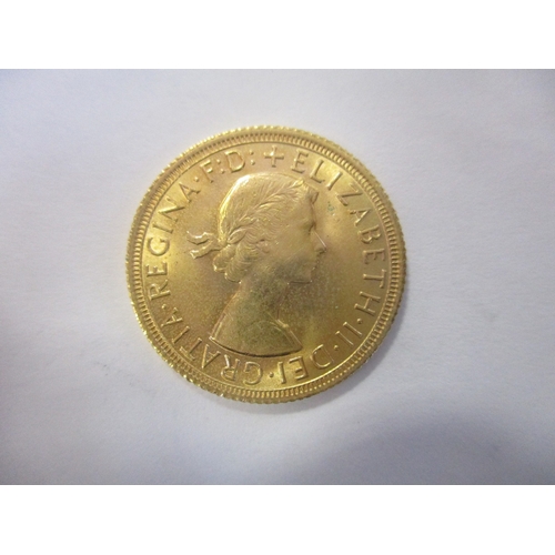 539 - Investment Gold lot - documents required. 1968 sovereign near uncirculated. (Y)