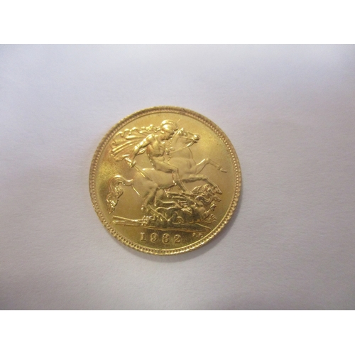 560 - Investment Gold lot - documents required. 1982 half sovereign near uncirculated. (Y)