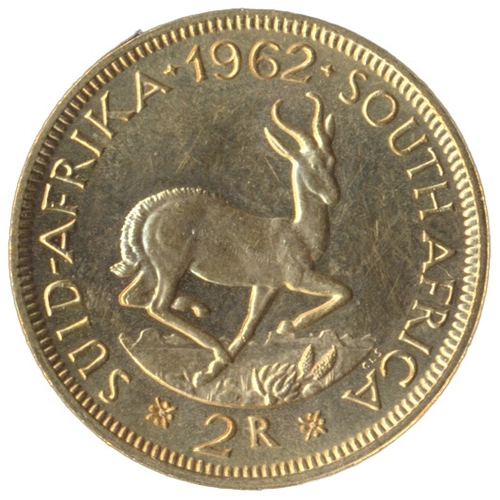 734 - Investment Gold Lot - documents required. South Africa. 1962 2 rand very fine. (Y)