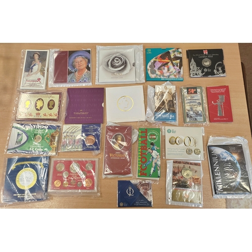 789 - Collection of coins and sets with silver 1996 silver anniversary collection proof FDC, 1997 Britanni... 