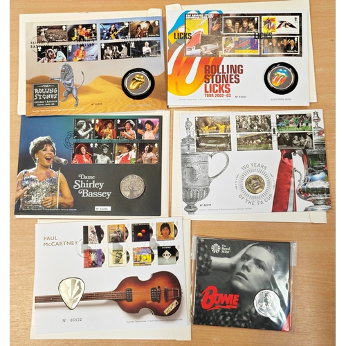 798 - Collection generally uncirculated with some proofs with Royal Mint 2016 £5 50th Anniversary FIFA Wor... 