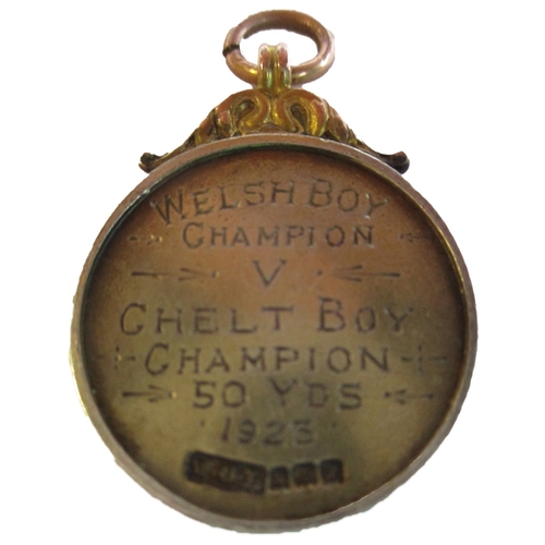 827 - Welsh swimming interest range with:
1. 1934 British Empire Games 46mm bronze participant's medal, re... 