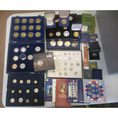 865 - Accumulation of various modern commemorative issues and circulated coinage in boxes, cases and album... 