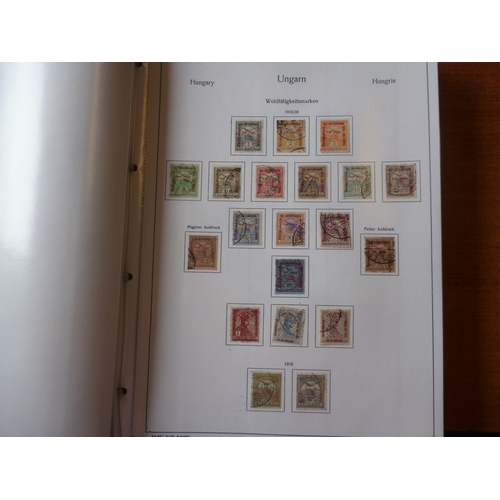 233 - Hungary. Early to modern M/U coln in 2 albums and 4 stockbooks, incl 1871-3 vals to 25k U, 1913 Floo... 