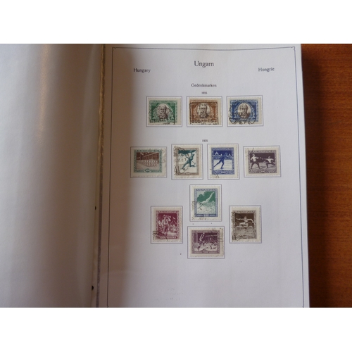 233 - Hungary. Early to modern M/U coln in 2 albums and 4 stockbooks, incl 1871-3 vals to 25k U, 1913 Floo... 