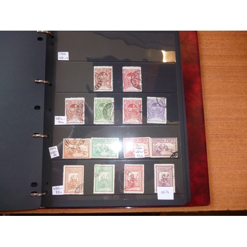 253 - Romania. Early to modern used coln in 1 ringbinder and 2 stockbooks, incl 1862 wove paper vals to 30... 