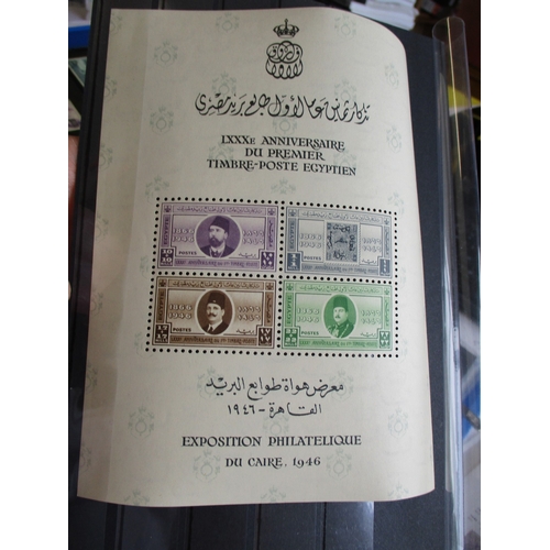 207 - Egypt. Early to middle-period M/U coln in ring binder, incl early, mainly used selns from 1866, 1934... 