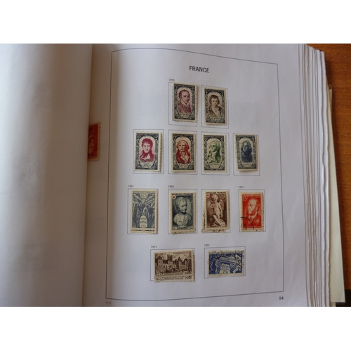 210 - France. M/U coln in 2 SG Davo albums, incl 1849 Ceres to 40c U, 1853 Napoleon vals to 80c U, 1862 va... 