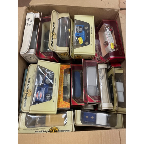 335 - Collection including EFE (16), Lledo (29), Minic Motorways (2), Corgi (21), unboxed (50 approx), Mat... 