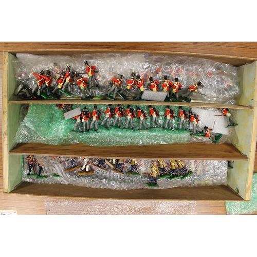 173 - Collection of unboxed metal soldiers consisting of infantry, cavalry, etc. generally very good. Qty ... 