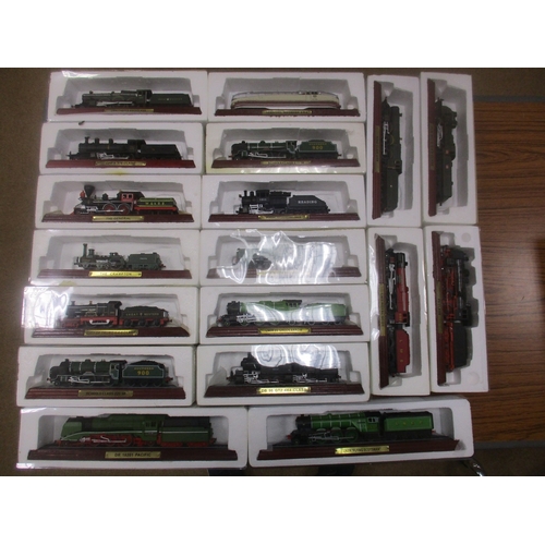 103 - Collection of die cast passenger liners and various static locomotives, ranges of Atlas, Corgi, etc,... 