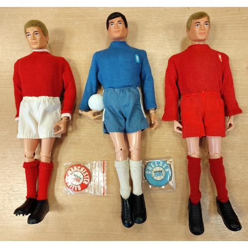 134 - Range of unboxed Palitoy Action Man Footballers generally very good with Chelsea, Liverpool, Manches... 