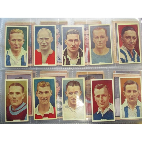 16 - Collection in 20 albums with complete sets including Churchman Association Footballers (1st & 2nd), ... 