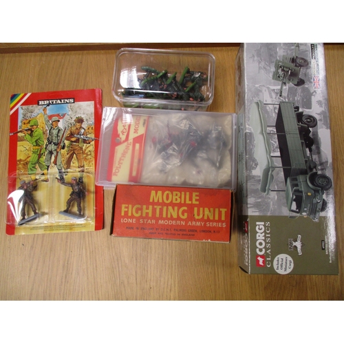 178 - Britains. Collection including French foreign legion No 7784, 155mm gun No 9745, Union cannon set No... 