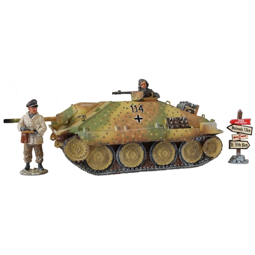 208 - King & Country. Battle of the Bulge Series Hetzer Tank No.BBG005 generally mint in very good to near... 