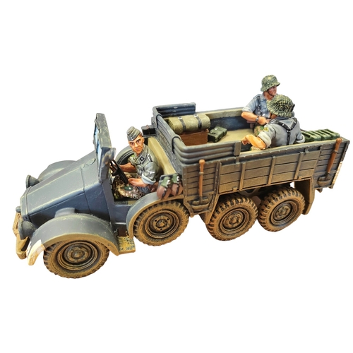 289 - King & Country. Waffen SS range generally mint in excellent boxes with No.WS037 Krupp Truck, WS091 G... 