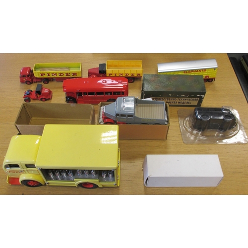 312 - Mainly 1990s onwards collection of mainly unboxed lorries, emergency vehicles, military vehicles etc... 