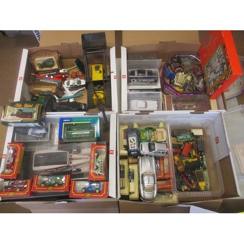 358 - Accumulation of various scale die cast vehicles, mixture of unboxed in good to excellent condition a... 