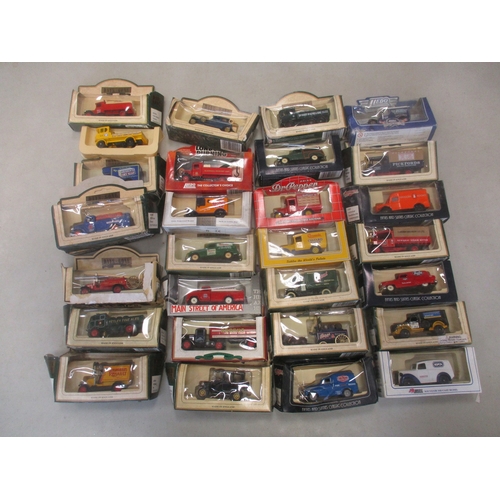 359 - Accumulation of various die cast cars, vans, trucks, etc, generally very good to excellent in good t... 