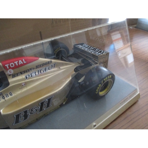 364 - Amalgam Models. Large scale Jordan Peugeot 197 F1 racing car, gold B & H livery, about excellent, re... 