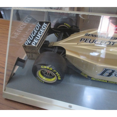 364 - Amalgam Models. Large scale Jordan Peugeot 197 F1 racing car, gold B & H livery, about excellent, re... 