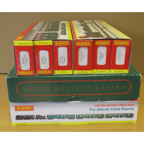 700 - Hornby. OO gauge collection of sets generally excellent to mint in excellent boxes with BR Schools t... 