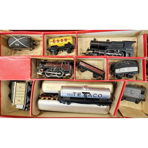 712 - Trix Twin Railway. Collection of HO gauge 3 rail locomotives with 4-4-0 No.41128 and 0-4-0 No.4762, ... 