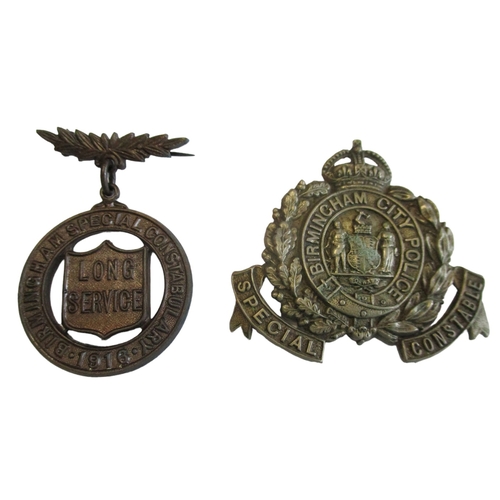 11 - WW1 medal range with:
1. 1917 Q.A.I.M.N.S. Cape Badge, Birmingham 1917 hallmarks, polished, fine.
2.... 