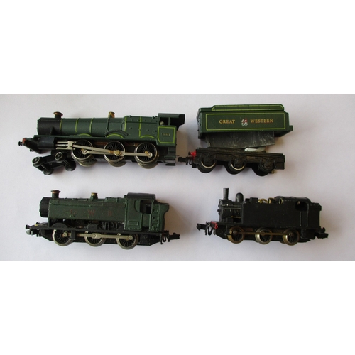 304 - N gauge collection generally excellent to mint in excellent boxes with Graham Farish coaches (2), wa... 