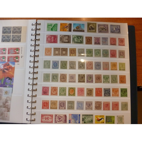 69 - World misc unsorted in albums and stockbook, noting useful BC, GB, and Europe. A great lot for sorti... 