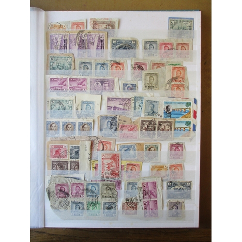 82 - World misc early to modern M/U accum in 15+ vols and loose leave. Canada (incl Newfoundland), Cyprus... 