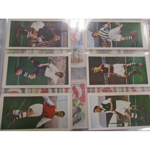 15 - Collection in 9 albums with complete sets including Chix Famous Footballers, Churchman Association F... 