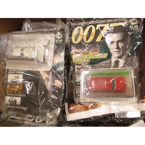 197 - Collection including Batman and James Bond 007 cars, with magazines and separate magazines generally... 