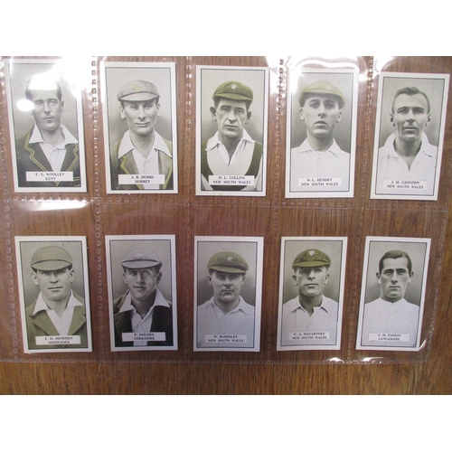 45 - Cohen, Weenen & Co. Complete set in plastic sleeves with 1926 Cricketers generally very good. Cat. £... 