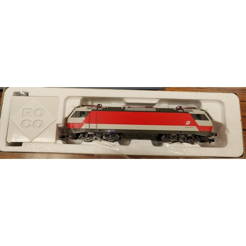 601 - Roco. Range generally mint in mostly very good boxes with locomotives No.43536, 43665, 43820, 62430,... 