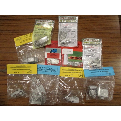 603 - Collection of OO gauge unmade kits including Airfix, Dapol, Heljan, white metal and plastic kits etc... 