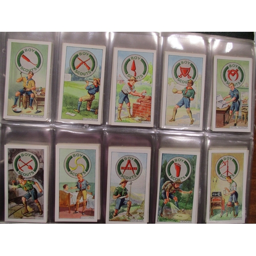 7 - Collection in 4 albums with complete sets including BAT Indian Chiefs, CWS Boy Scout Badges, Ogdens ... 