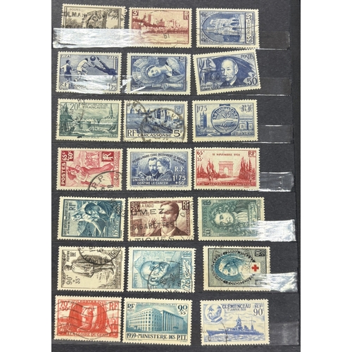 82 - Modern M/U accum in albums and loose, incl used GB dec issues, used PHQ's, BC Kings and Queens FDC a... 