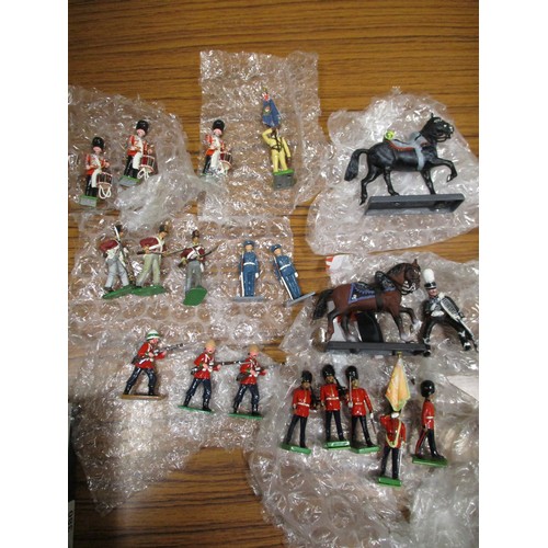 149 - Collection of unboxed soldiers generally very good/near mint with Asset, Britains, Forward March, Fu... 