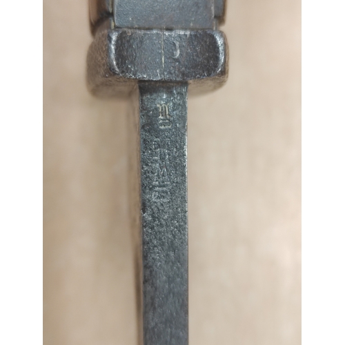 153 - Bayonets with:
1.WW2 German K98 1939 Bayonet with matching numbered scabbard, ricasso marked P.Weyer... 