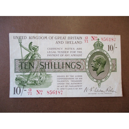 218 - Range of Treasury notes with £1 Bradbury 1914 second issue T/4 fair with 10mm repaired tear, Warren-... 