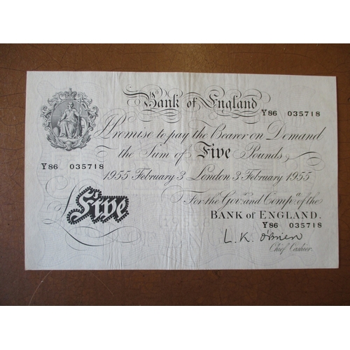 223 - Range of white notes with £5 Peppiatt 1947 (26 June) very fine, Beale 1952 (23 August) Y67 (2 consec... 