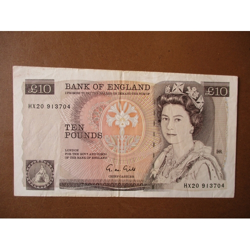 276 - World range with GB Hollom £1 L48U 733556-560 and 733580-600 (26) uncirculated, Gill £10 HX20 miscut... 