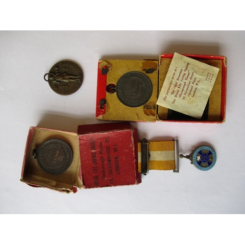 7 - Range with WWI 1915 trio and WWII Defence Medal with WWI miniatures to M2-033129 Pte R. Monk A.S.C.,... 