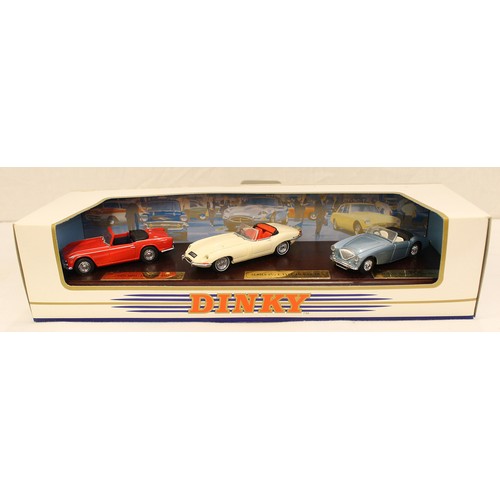 232 - Dinky. Collection including Austin Saloon No 160, Bentley No 194, Bristol Sports Coupe No 163,  Pull... 