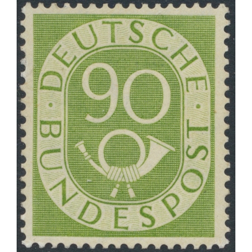 211 - Germany. M/U coln in 12 stockbooks starting from 1933, incl 1933 Reichstag set UM, 1933-41 Hindenbur... 