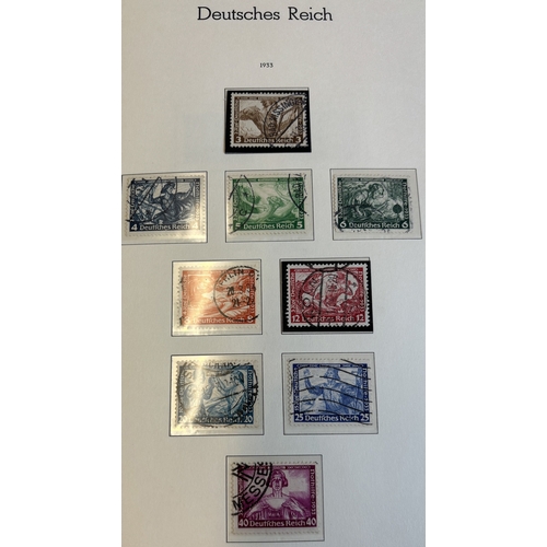 204 - Germany. Middle to modern used coln in 7 Lighthouse albums and loose, incl 1933 Hindenburg set, 1933... 