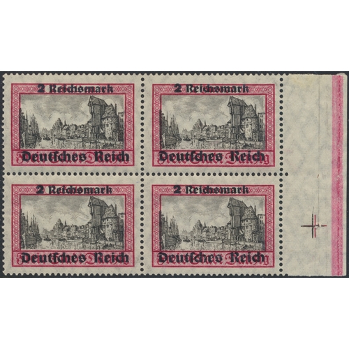 210 - Germany. Mainly Third Reich M/U coln in 3 stockbooks, incl 1933 Reichstag set U, 1933-41 Hindenburg ... 